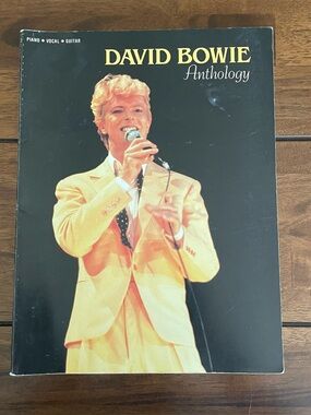 David Bowie Sheet Music Anthology: Piano, Vocal, Guitar